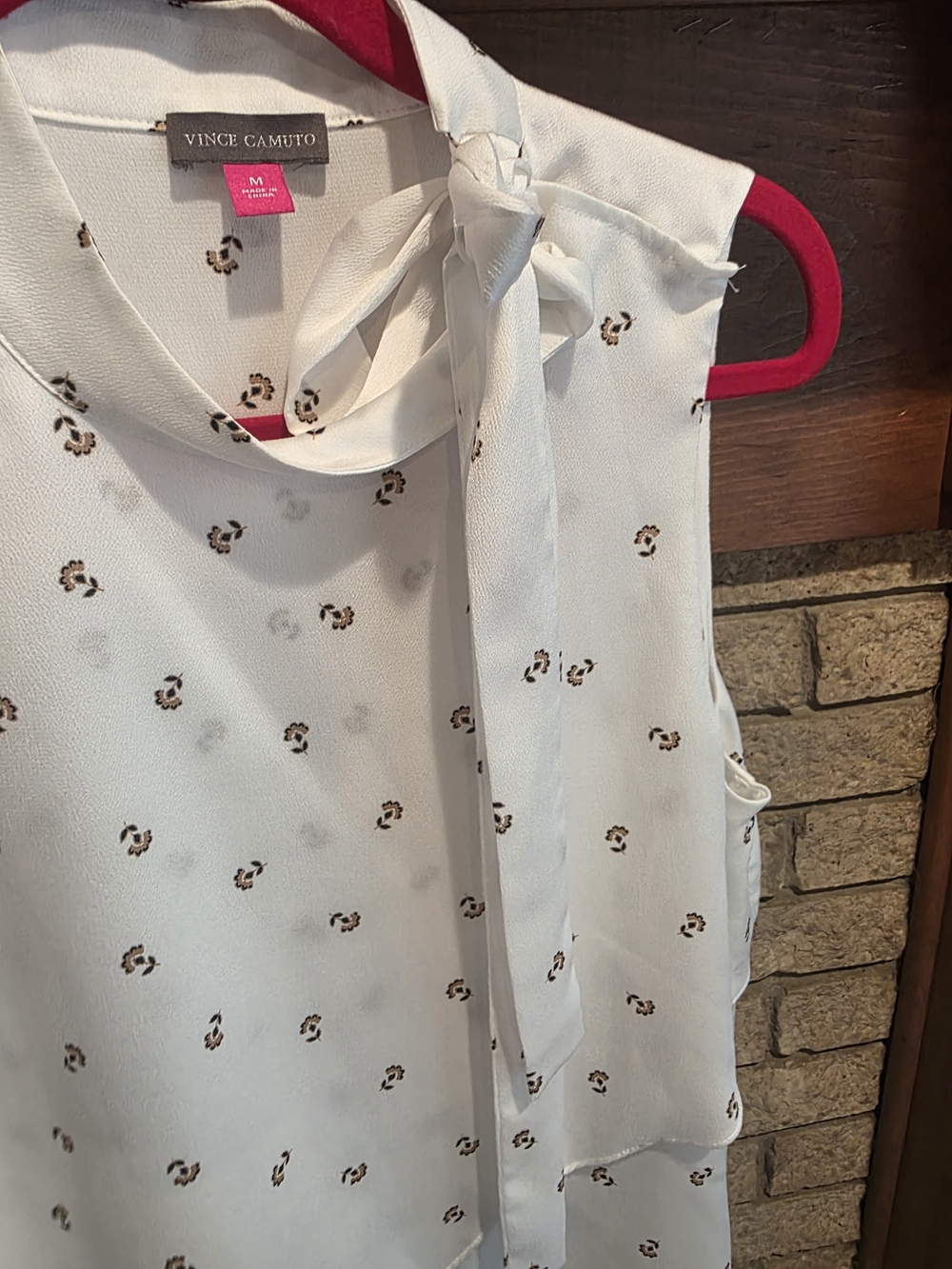 Vince Camuto Ivory Printed Bow-Tie Sleeveless Blouse - Picture 5 of 7